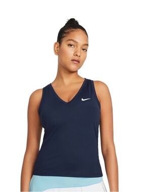 NWT Nike Victory tank